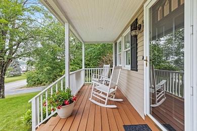 526 E Main St, Yarmouth, ME 04096 - photo 4