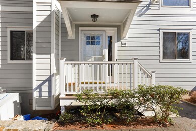 104 Silo Cir unit 104, Riverside, CT 06878 - photo 2