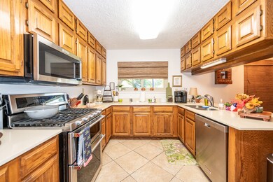 2602 El Camino St, Bay City, TX 77414 - photo 7