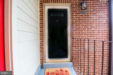 951 S Scott St unit 2, Arlington, VA 22204 - photo 2