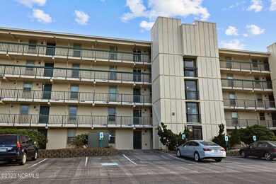 2305 Ft MacOn Rd W unit 306, Atlantic Beach, NC 28512 - photo 4