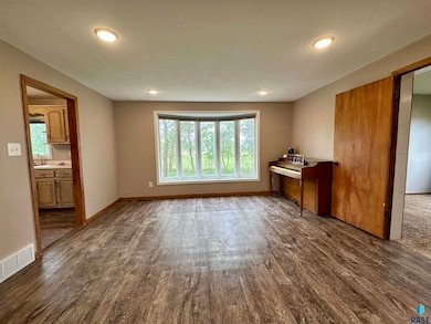 210 160th Ave, Edgerton, MN 56128 - photo 4