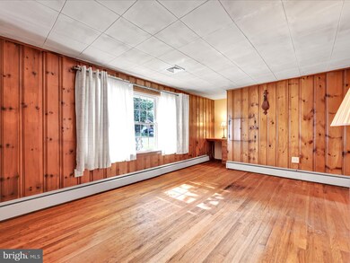 635 E Birch St, Palmyra, PA 17078 - photo 6