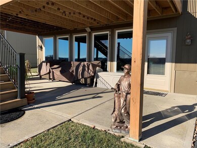 1425 Brompton Ln, Raymore, MO 64083 - photo 4