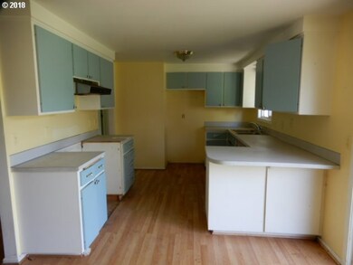 1463 Goodpasture Island Rd, Eugene, OR 97401 - photo 5