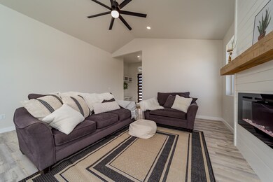 2950 Heron Dr, Grand Junction, CO 81504 - photo 6