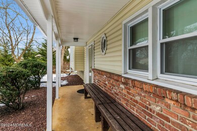 56 Crest Rd Middletown-large-003-037-1F8