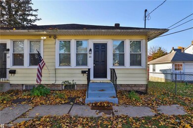 20 E High St