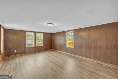 132 Queen St, Toccoa, GA 30577 - photo 2