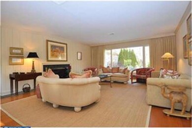 726 Mount Moro Rd, Villanova, PA 19085 - photo 4