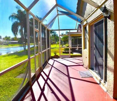 9450 Oak Grove Cir, Davie, FL 33328 - photo 6