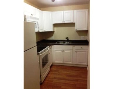 26 Willis St unit 18, Framingham, MA 01702 - photo 2