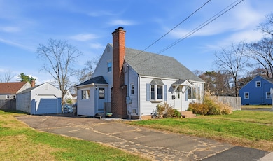 43 Salem Rd, Manchester, CT 06040 - photo 2