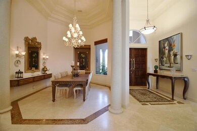 Entranceway & Formal Dining Room