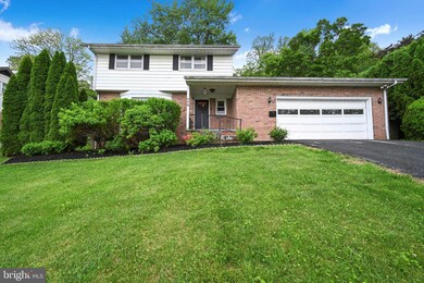 306 E Broad St, Reading, PA 19607 - photo 2
