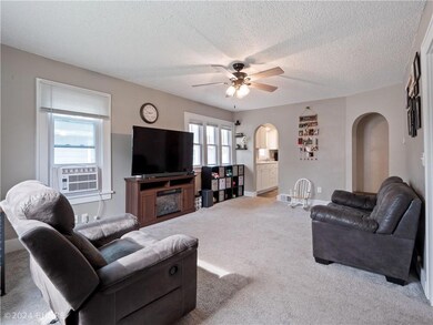 2004 Lay St, Des Moines, IA 50317 - photo 6