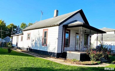 215 S Kankakee St, Lincoln, IL 62656 - photo 3