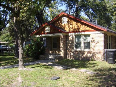1203 Reid St, Houston, TX 77022 - photo 2
