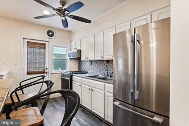 1634 Roundhill Rd, Baltimore, MD 21218 - photo 6