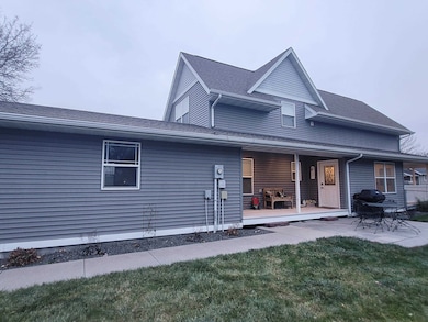 407 S Chestnut St, North Platte, NE 69101 - photo 3