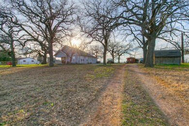2309 County Road 801b, Cleburne, TX 76031 - photo 4