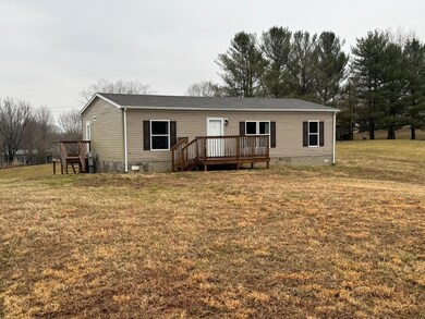 90 Deer Trail Cir, Jamestown, KY 42629 - photo 2