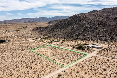 67428 Sullivan Rd, Twenty-Nine Palms, CA 92277 - photo 2