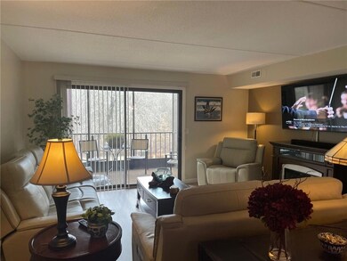 650 E Greenwich Ave unit 202, West Warwick, RI 02893 - photo 7