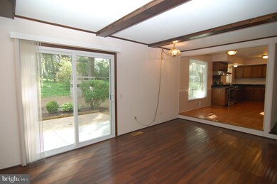 12624 Lamp Post Ln, Potomac, MD 20854 - photo 7