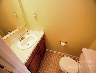 Downstairs 1/2 Bath.