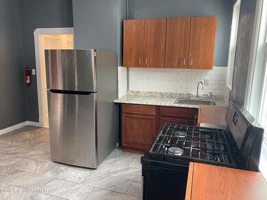 856 Stanley St, Schenectady, NY 12307 - photo 4