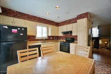 293 Lamport Blvd, Staten Island, NY 10305 - photo 7