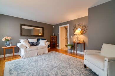 (10)_183 Delaware Ct. Portland, ME(MAPS)