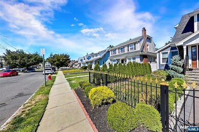 64 Van Houten Place, Belleville, NJ 07109 - photo 5