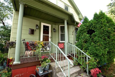 3 Pomham St, Cranston, RI 02910 - photo 2