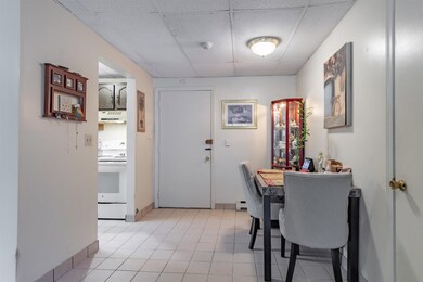 88F Constitution Dr, Londonderry, NH 03053 - photo 7