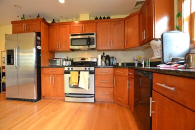 32 Arden St unit 2, Allston, MA 02134 - photo 2