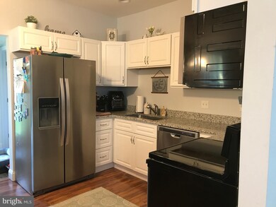 508 Heckel Ave, Spring City, PA 19475 - photo 3