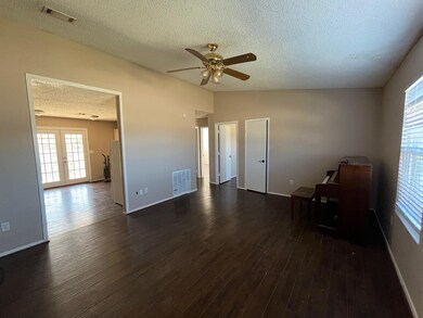 4211 Quail Ridge Ct, Granbury, TX 76049 - photo 2