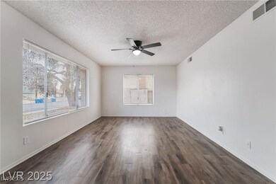 7285 Bridgeview Ave, Las Vegas, NV 89147 - photo 5