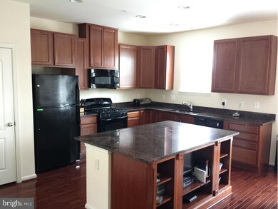 557 Bolin Terrace, Upper Marlboro, MD 20774 - photo 4