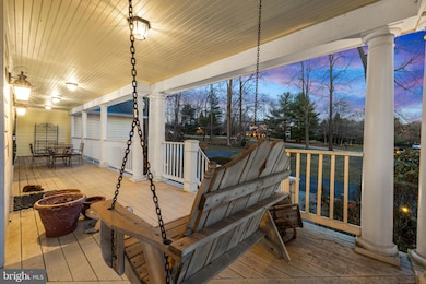 1655 Bullock Cir, Owings Mills, MD 21117 - photo 2