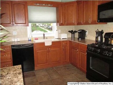 336 Livermore Ave, Staten Island, NY 10314 - photo 3
