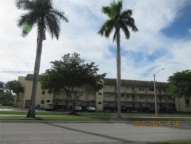 8285 Sunrise Lakes Blvd unit 208, Sunrise, FL 33322 - photo 7
