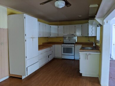 2645 Lowman Loop, Dozier, AL 36028 - photo 7