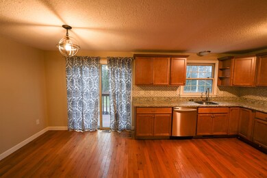 56 Lochmere Ln unit U398, Nashua, NH 03063 - photo 6
