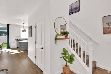 1713 W Parkview Dr, Syracuse, UT 84075 - photo 4