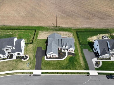 4833 Farrcroft Dr unit 87, Easton, PA 18040 - photo 3