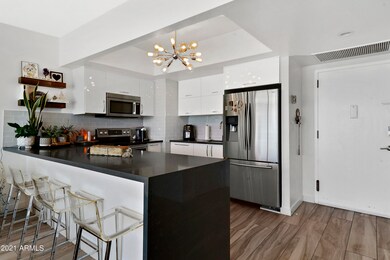 4750 N Central Unit 17A00021