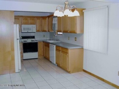 H 593 Bumble Bee Way, Tobyhanna, PA 18466 - photo 5